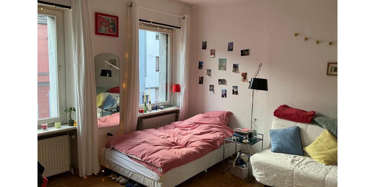Eine Zimmer in 3WG nur Frauen 1 zimmer