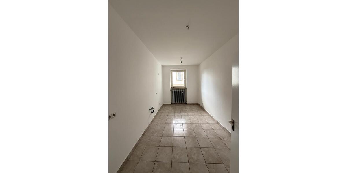 Etagenwohnung Ansbach - 5 Zimmer, 159 m&sup2;, 1.500&euro; | Angebot:25986577