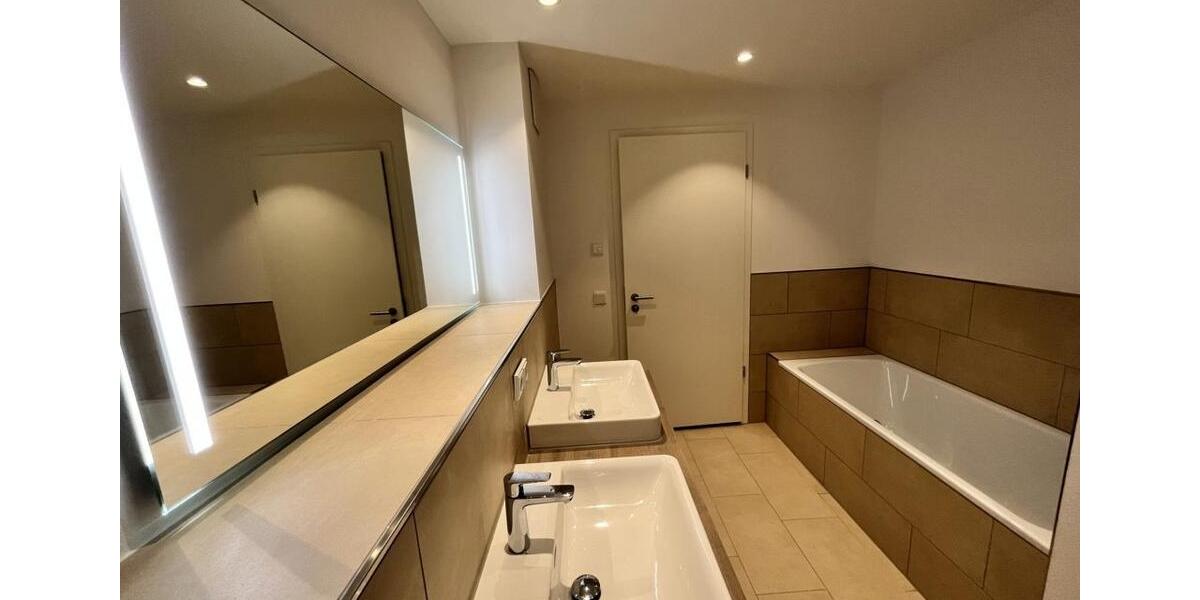 Etagenwohnung Lahr (Schwarzwald) - 3 Zimmer, 91 m&sup2;, 1.280&euro; | Angebot:26480178