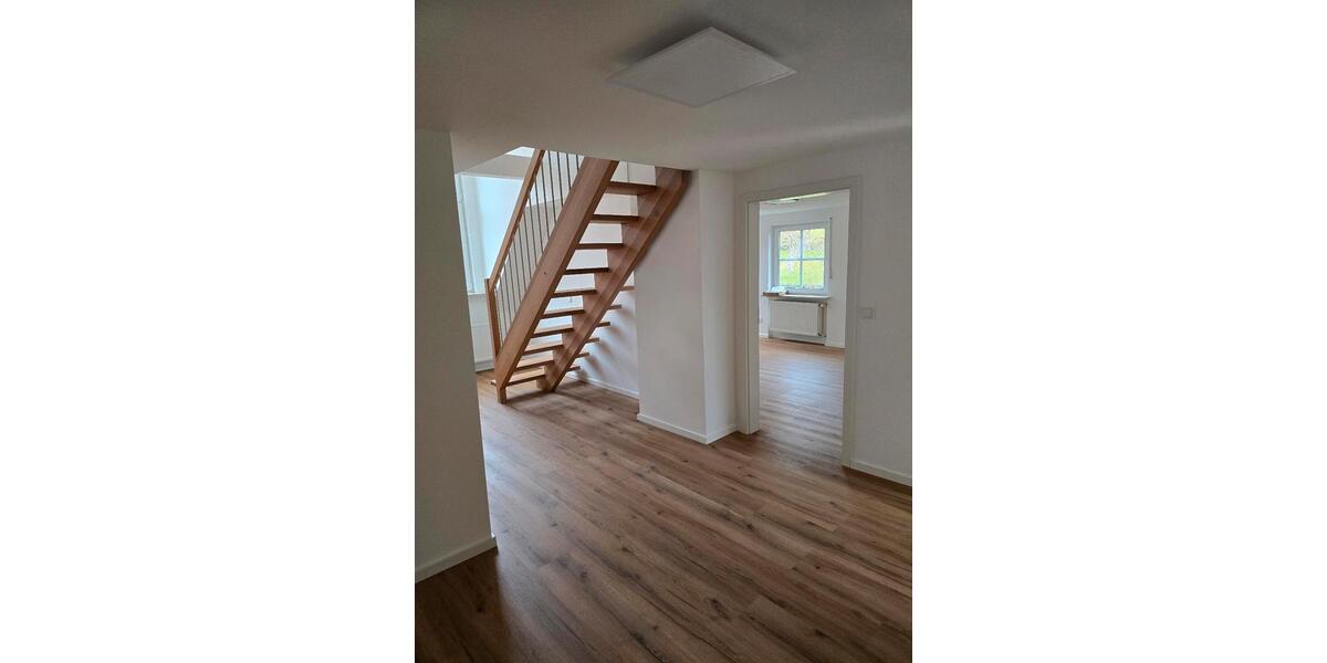 ++ neu renoviert ++ WG-Zimmer Wohngemeinschaft Zimmer in Landshut 4.5 zimmer