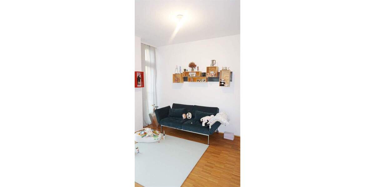 Etagenwohnung Düsseldorf Flingern Nord - 3 Zimmer, 117 m&sup2;, 1.879&euro; | Angebot:24766682