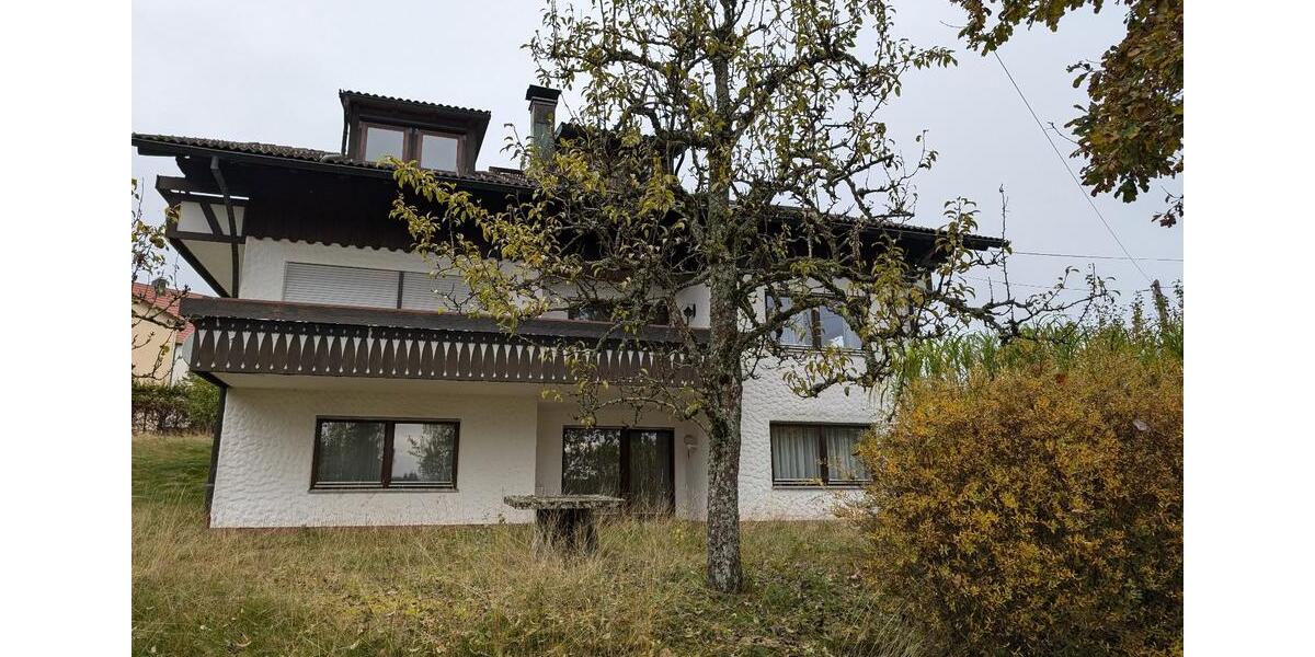 Erdgeschoßwohnung Loßburg - 5 Zimmer, 138 m&sup2;, 1.240&euro; | Angebot:26669726