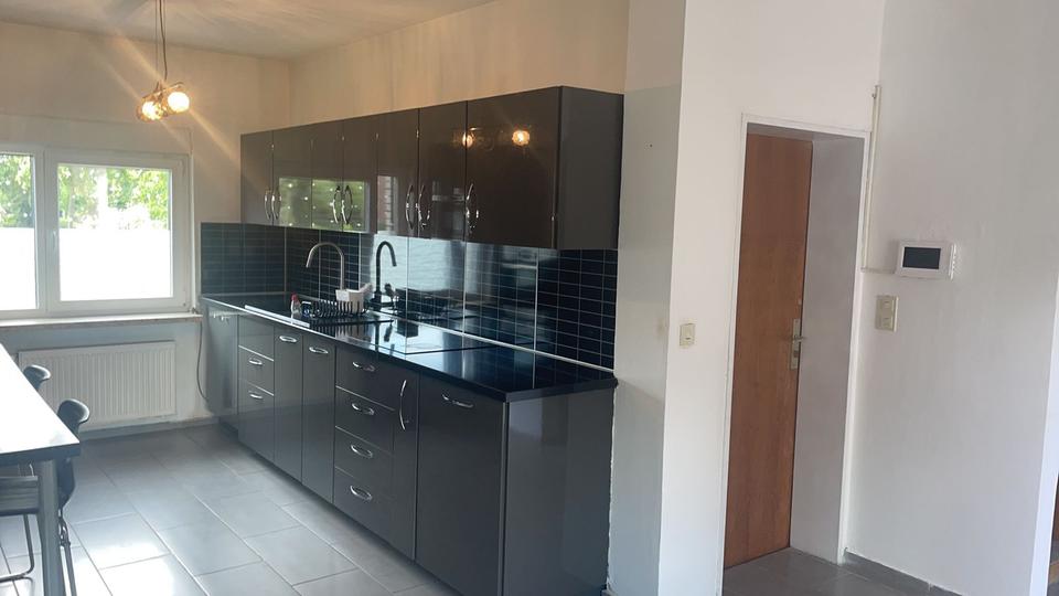 Erdgeschoßwohnung Burgwedel - 3 Zimmer, 120 m&sup2;, 900&euro; | Angebot:26580581