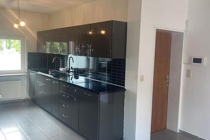 Wohnung Burgwedel - 3 Zimmer, 120 m&sup2;, 900&euro; | Angebot:26580581