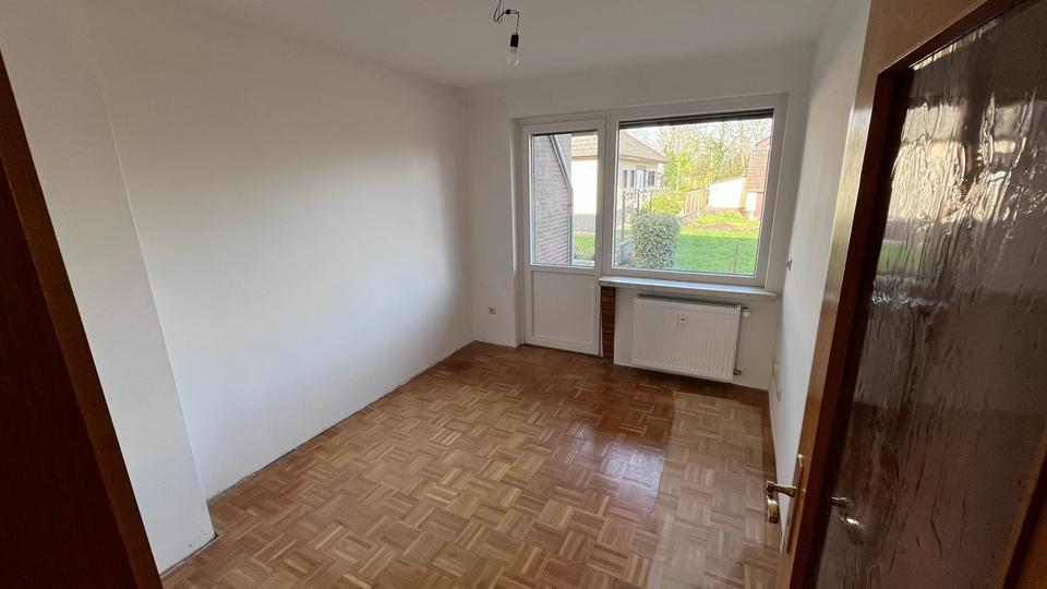 Erdgeschoßwohnung Bröckel - 4 Zimmer, 135 m&sup2;, 1.200&euro; | Angebot:24749760
