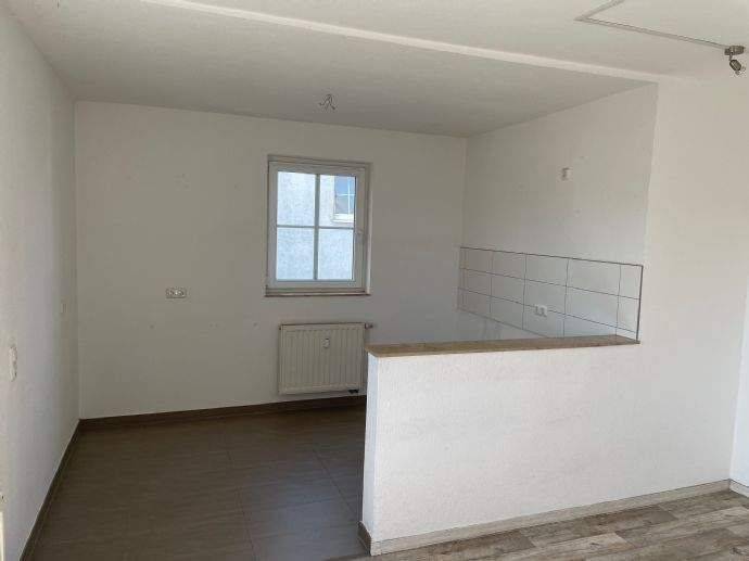 Etagenwohnung Schkopau Korbetha - 3 Zimmer, 68 m&sup2;, 550&euro; | Angebot:26799317