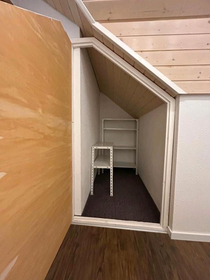 Helle 2 12 Zimmer-Wohnung