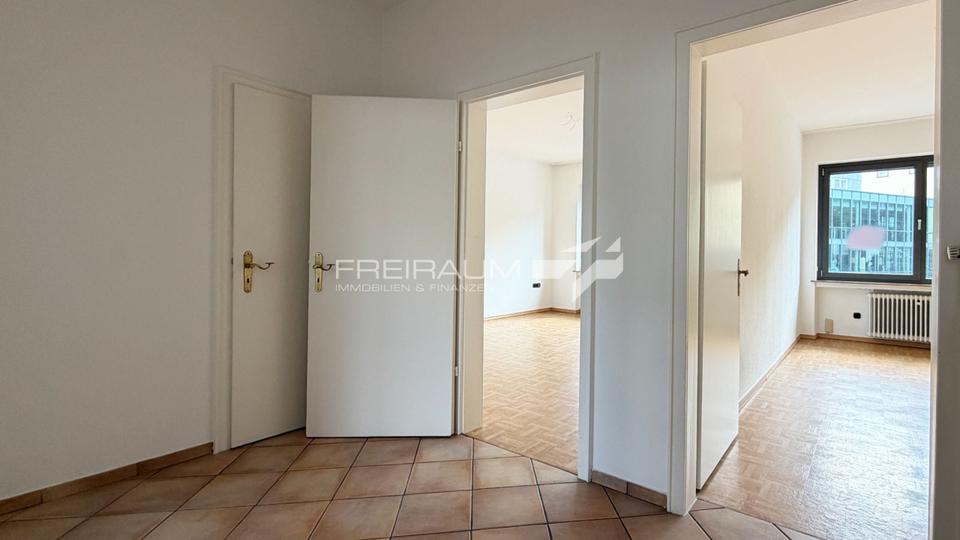 Etagenwohnung Siegen - 3 Zimmer, 78 m&sup2;, 650&euro; | Angebot:26490865