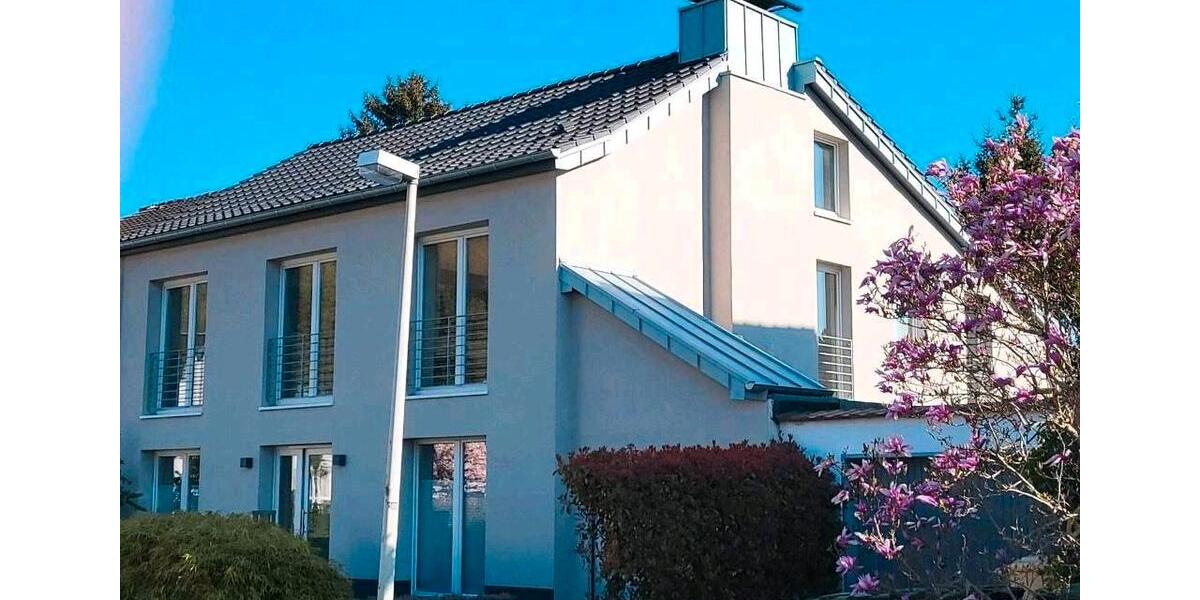 Wohnen auf Zeit Bonn Gronau - 10 Zimmer, 360 m&sup2;, 630&euro; | Angebot:26656257