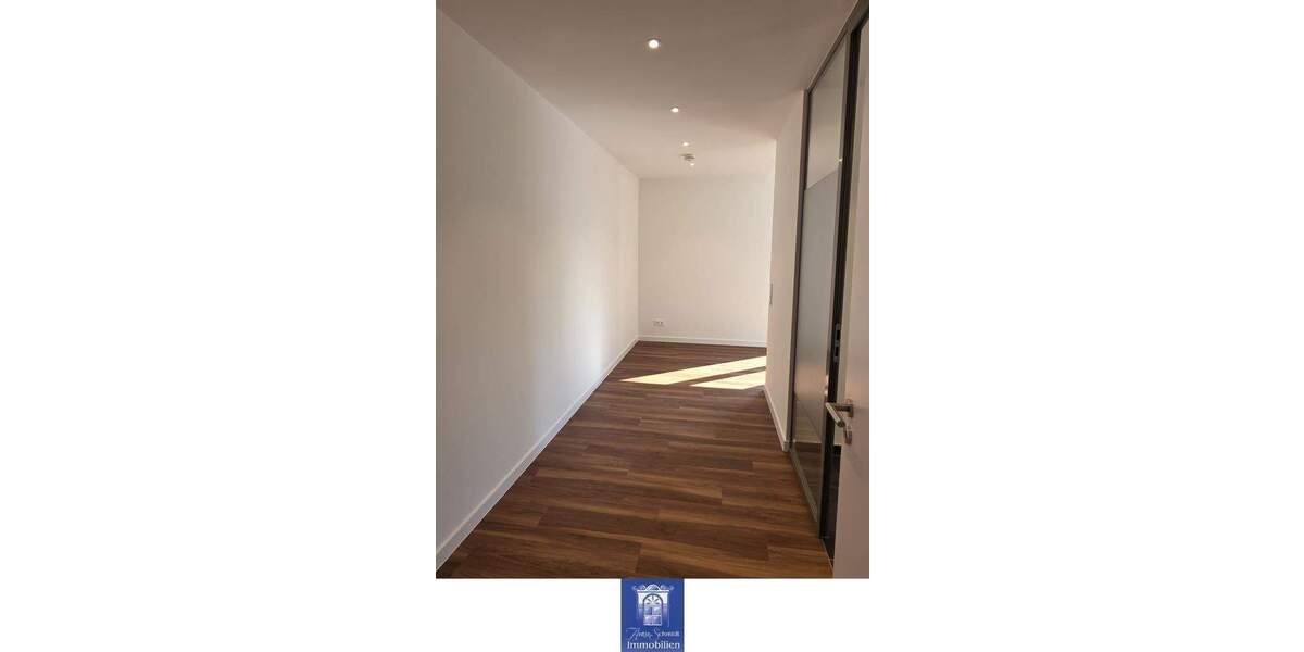 Etagenwohnung Döbeln - 4 Zimmer, 133 m&sup2;, 1.330&euro; | Angebot:25803087