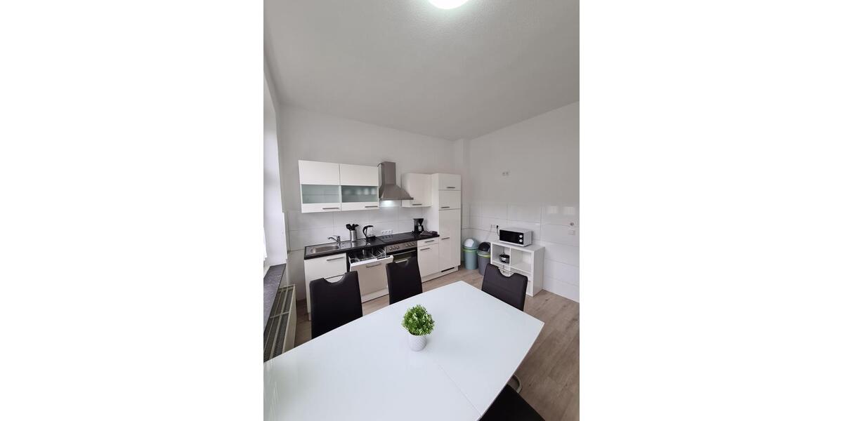 Wohnen auf Zeit Plettenberg - 4 Zimmer, 100 m&sup2;, 12&euro; | Angebot:24408848