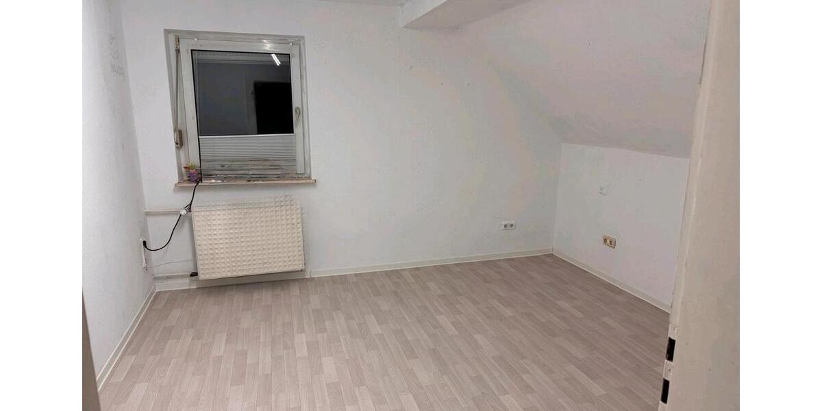 Dachgeschoßwohnung Bad Hersfeld - 2 Zimmer, 55 m&sup2;, 600&euro; | Angebot:26694088