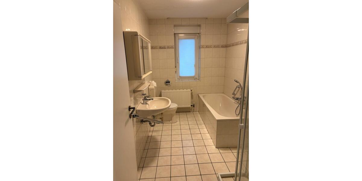 Erdgeschoßwohnung Freren - 3 Zimmer, 93 m&sup2;, 1.200&euro; | Angebot:24356077