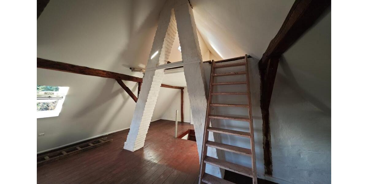 Gepflegte 4-Zimmer Doppelhaushälfte mit Garage in Hannover-Leinha 4 zimmer