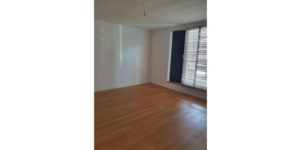 Etagenwohnung Schmalkalden - 4 Zimmer, 136 m&sup2;, 1.358&euro; | Angebot:24857391