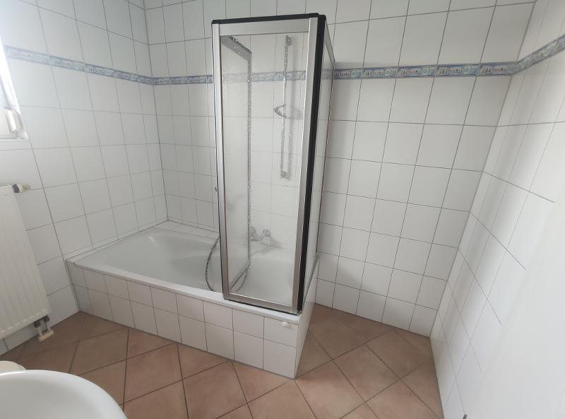2 Zi. Wohnung mit LOGGIA und BALKON in Höchstadt SÜD