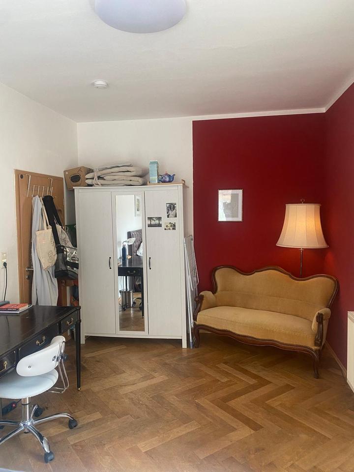 Zimmer mit eigenem Balkon in netter Wohngemeinschaft