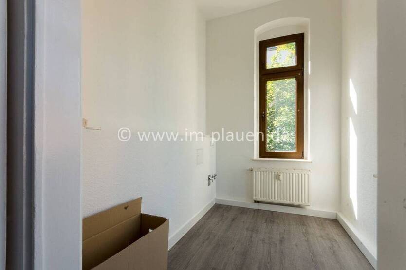 Plauen-Neundorf: 2-Zimmerwohnung mit 92m² & Balkon zu vermieten