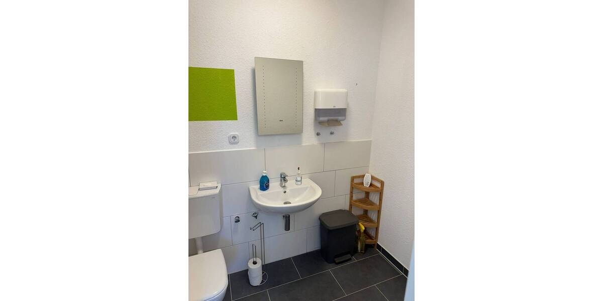 Gewerbeobjekt Giebelstadt - 1 Zimmer, 42 m&sup2;, 484&euro; | Angebot:25748815