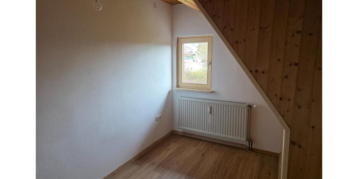 Wohnung 1.OG zu vermieten 3 zimmer