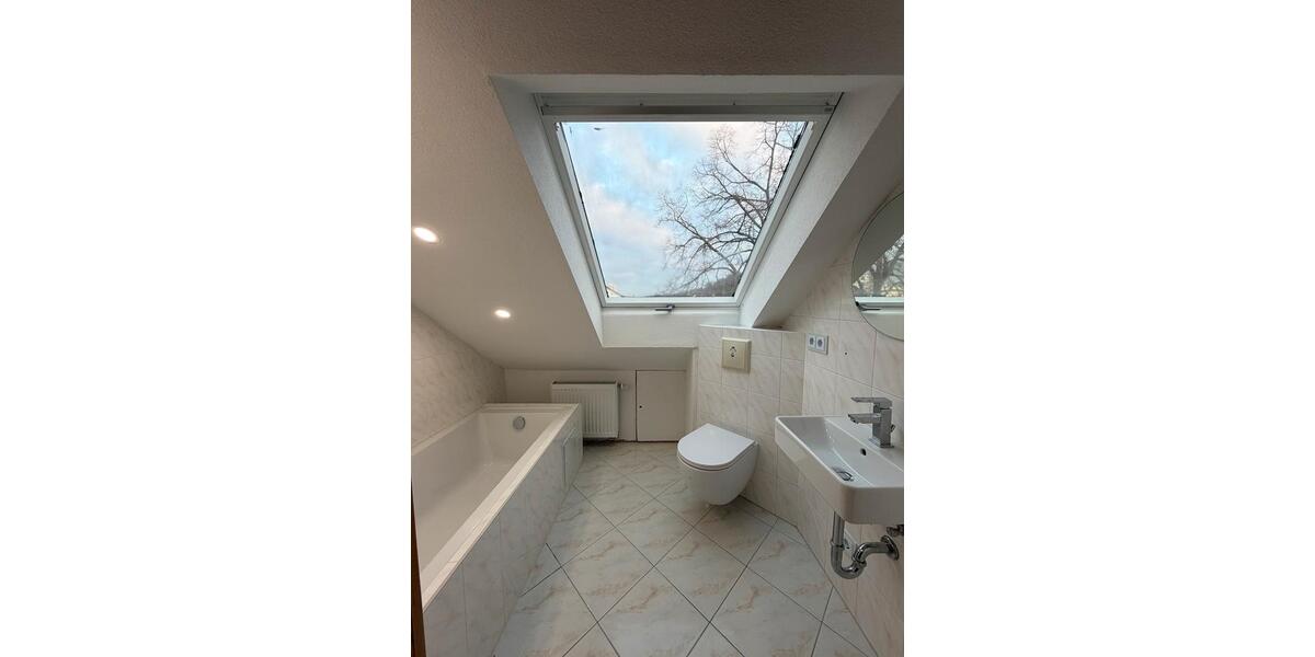 Reihenhaus Stuttgart Stuttgart-West - 8 Zimmer, 197 m&sup2;, 3.100&euro; | Angebot:24574194