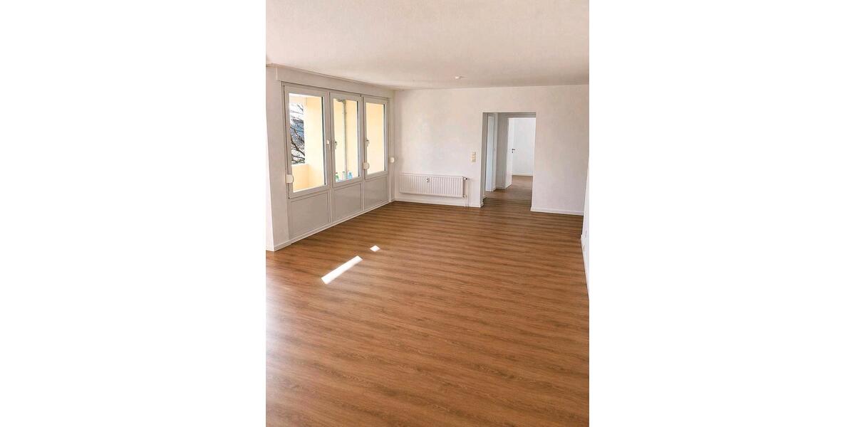Etagenwohnung Sarstedt - 3 Zimmer, 92 m&sup2;, 920&euro; | Angebot:26702915