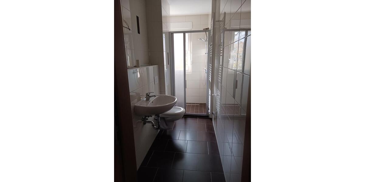 renovierte 3 Raum Wohnung mit Dusche 3 zimmer