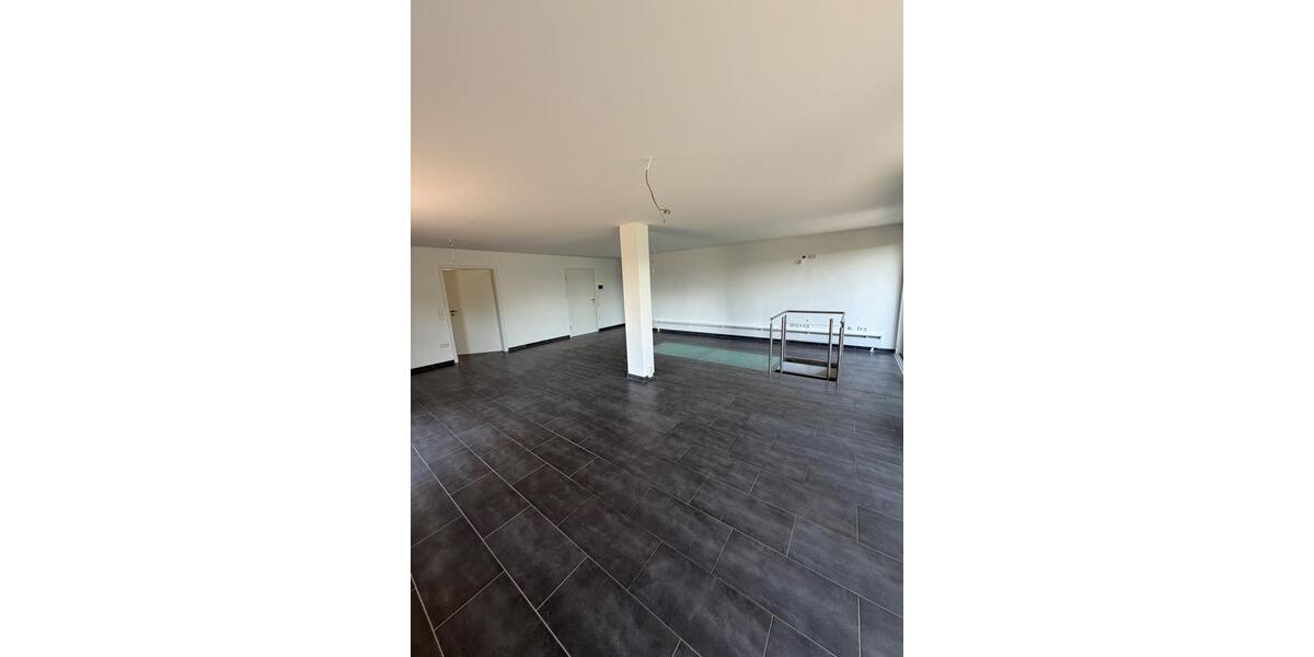 Erdgeschoßwohnung Horb am Neckar - 3.5 Zimmer, 180 m&sup2;, 2.100&euro; | Angebot:26505620