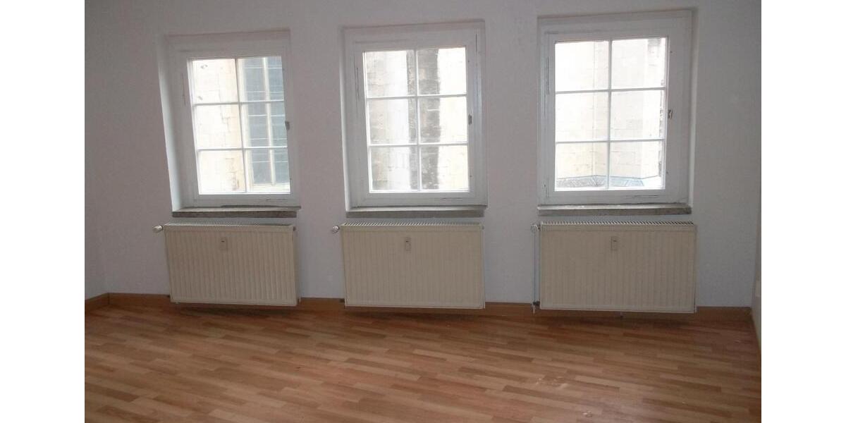 Etagenwohnung Naumburg (Saale) - 1 Zimmer, 29 m&sup2;, 285&euro; | Angebot:26550661