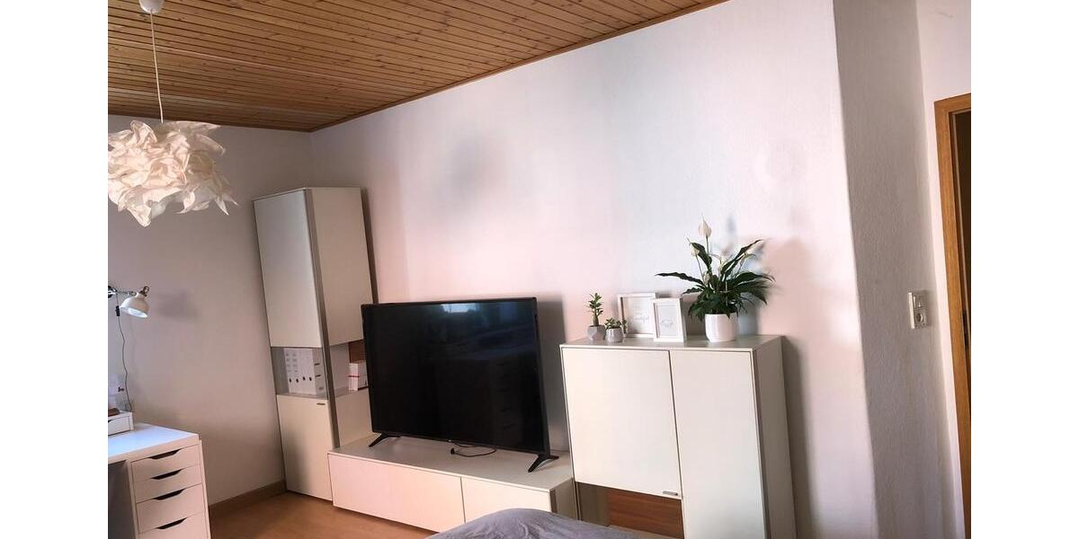 Erdgeschoßwohnung Augsburg Pfersee - 3 Zimmer, 80 m&sup2;, 1.650&euro; | Angebot:24802550