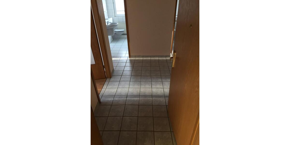 Etagenwohnung Lindlar - 3 Zimmer, 77 m&sup2;, 615&euro; | Angebot:26704302