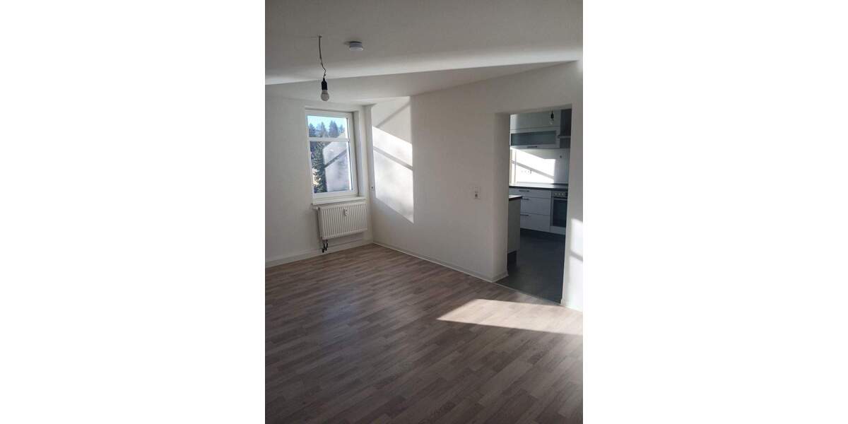 Zimmer Lunzenau - 3 Zimmer, 59 m&sup2;, 295&euro; | Angebot:25895846