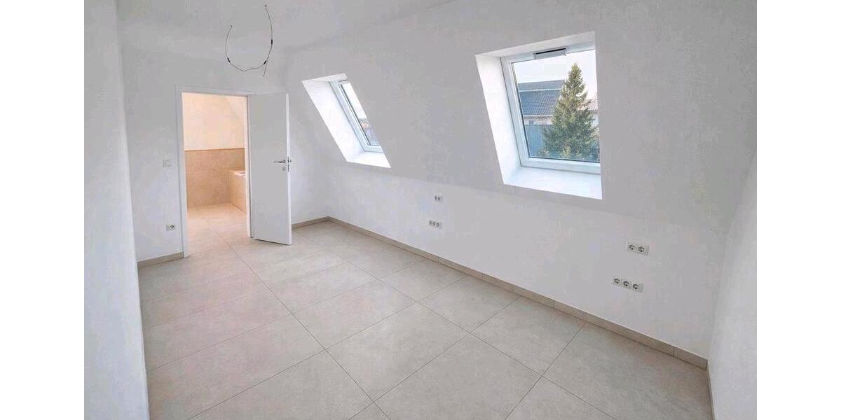 Dachgeschoßwohnung Bad Lausick - 3 Zimmer, 100 m&sup2;, 1.050&euro; | Angebot:26029282