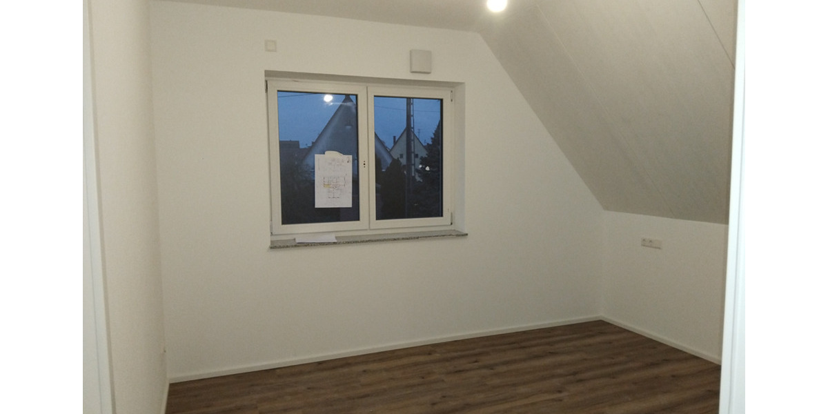 Dachgeschoßwohnung Bad Buchau - 3.5 Zimmer, 93 m&sup2;, 1.120&euro; | Angebot:24864804