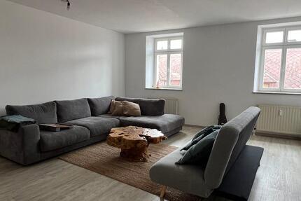 Wohnung Tirschenreuth - 3 Zimmer, 130 m&sup2;, 910&euro; | Angebot:24678589