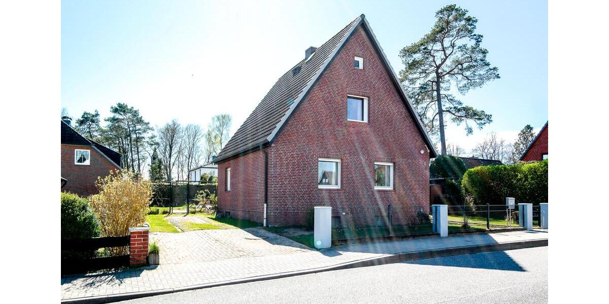 Einfamilienhaus Buchholz in der Nordheide - 3 Zimmer, 104 m&sup2;, 1.800&euro; | Angebot:26491030