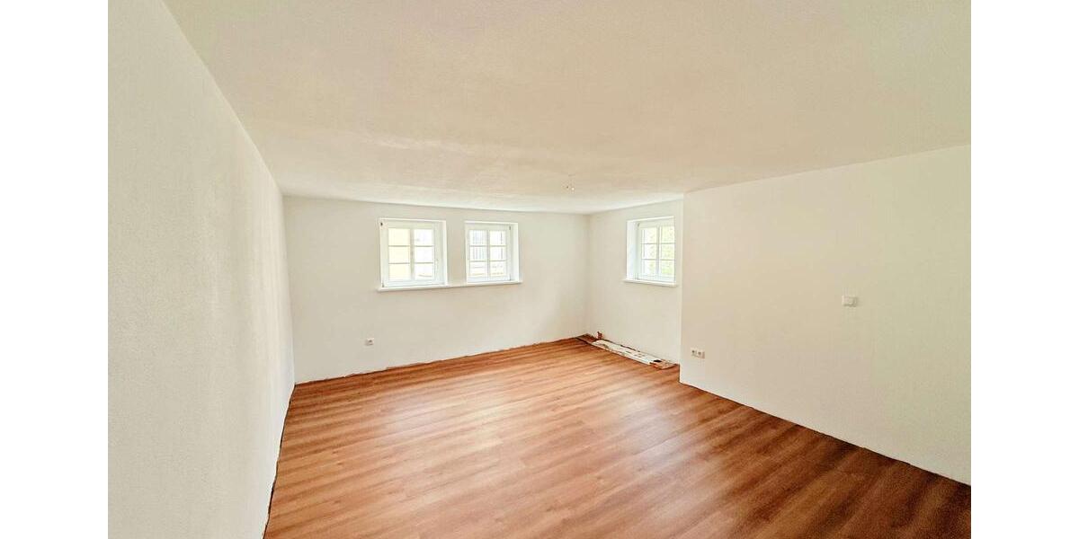 Etagenwohnung Laubach - 4 Zimmer, 80 m&sup2;, 750&euro; | Angebot:26515974