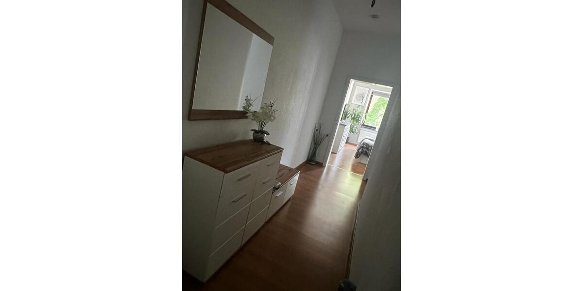 Etagenwohnung Krefeld Benrad - 3 Zimmer, 85 m&sup2;, 775&euro; | Angebot:25253349