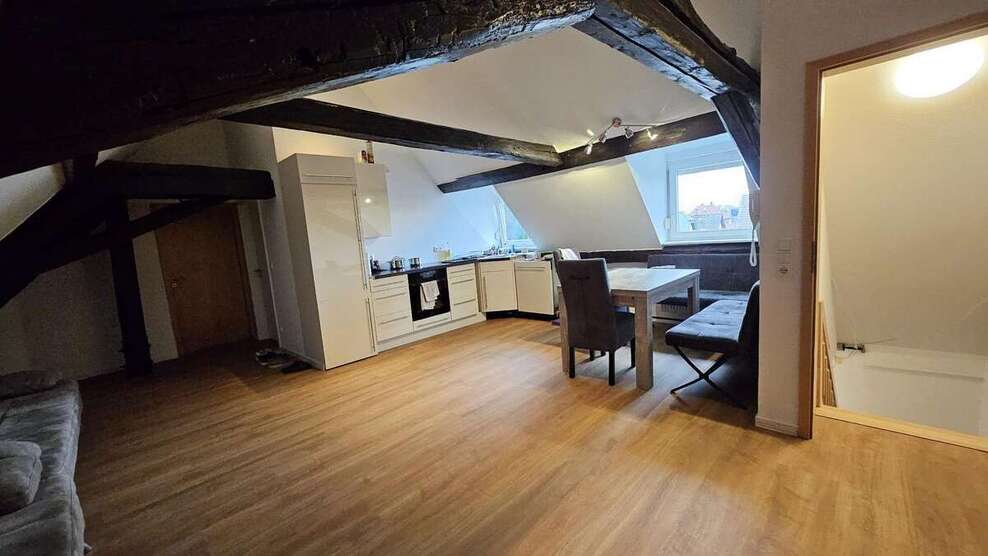 Haus zum Mieten in Langen 550 € 250 m² 11 zimmer