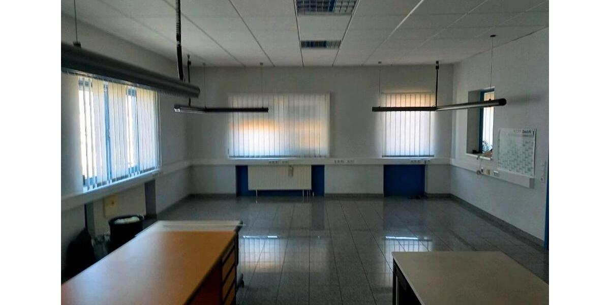 Gewerbeobjekt Wadgassen - 3.050&euro; | Angebot:25935903