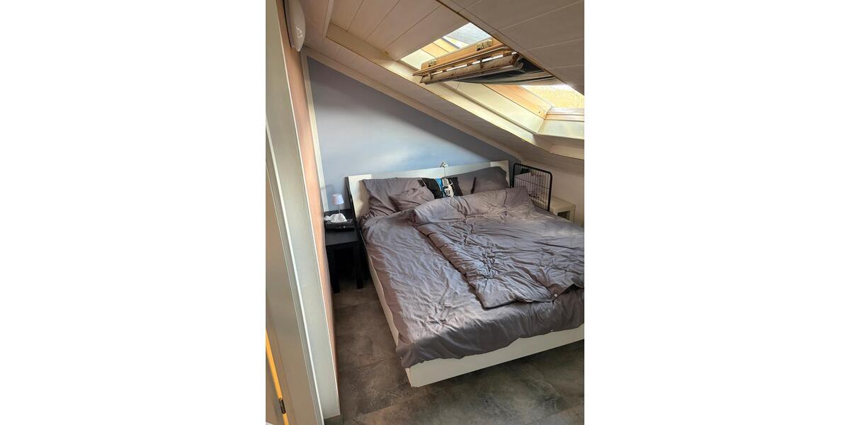 Dachgeschoßwohnung Ingolstadt Nordost - 2 Zimmer, 45 m&sup2;, 900&euro; | Angebot:25987710