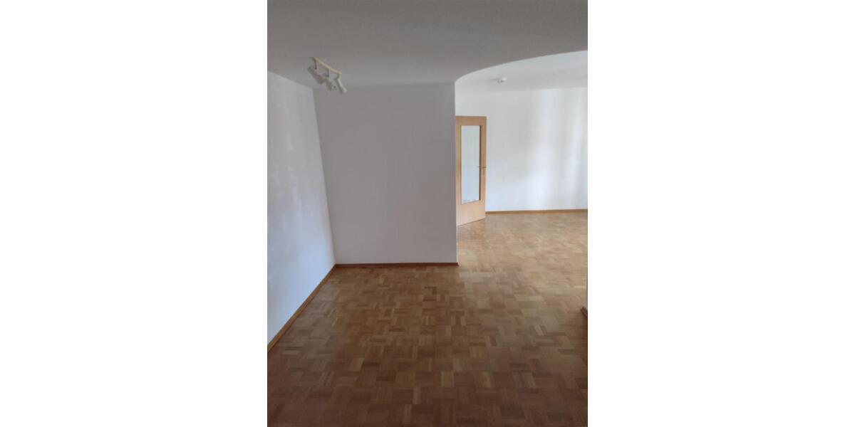 Etagenwohnung Vilsbiburg - 2.5 Zimmer, 57 m&sup2;, 630&euro; | Angebot:26679169