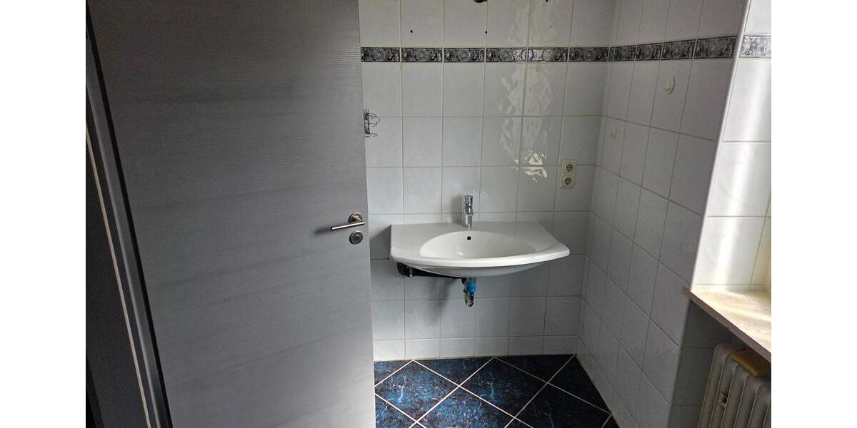 Dachgeschoßwohnung Aurach - 3 Zimmer, 100 m&sup2;, 1.150&euro; | Angebot:25932549