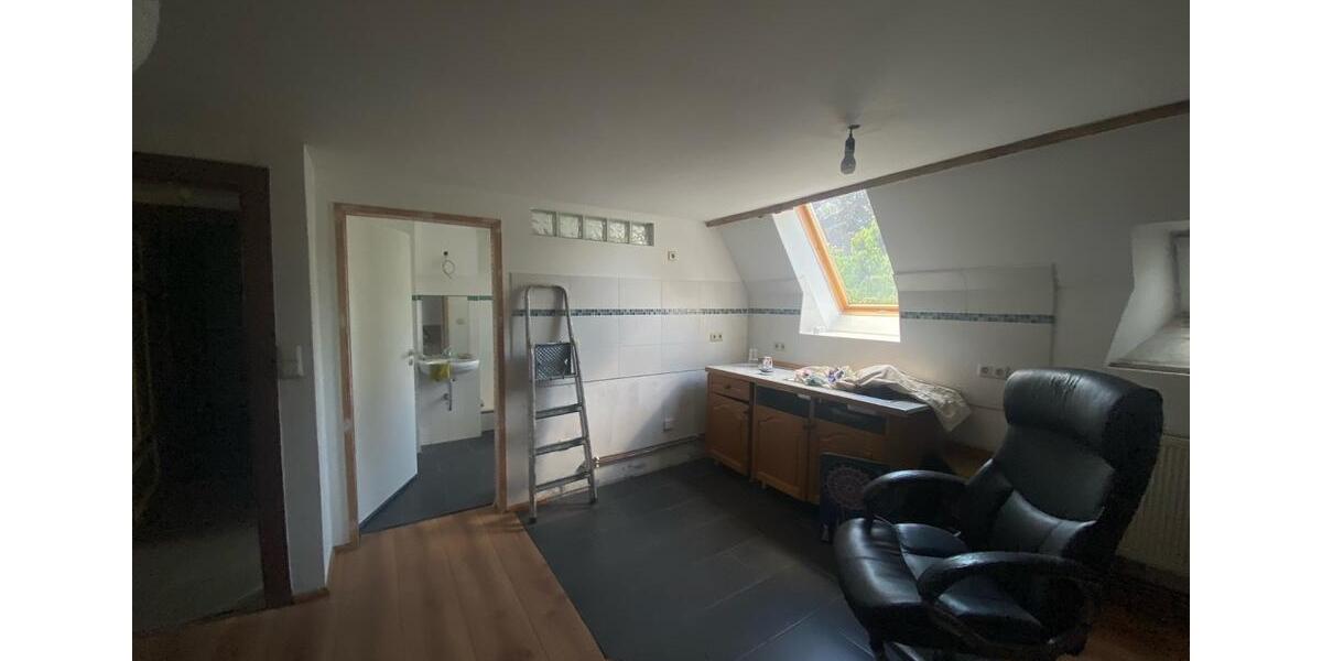 Dachgeschoßwohnung Seifhennersdorf - 2 Zimmer, 50 m&sup2;, 398&euro; | Angebot:25839938