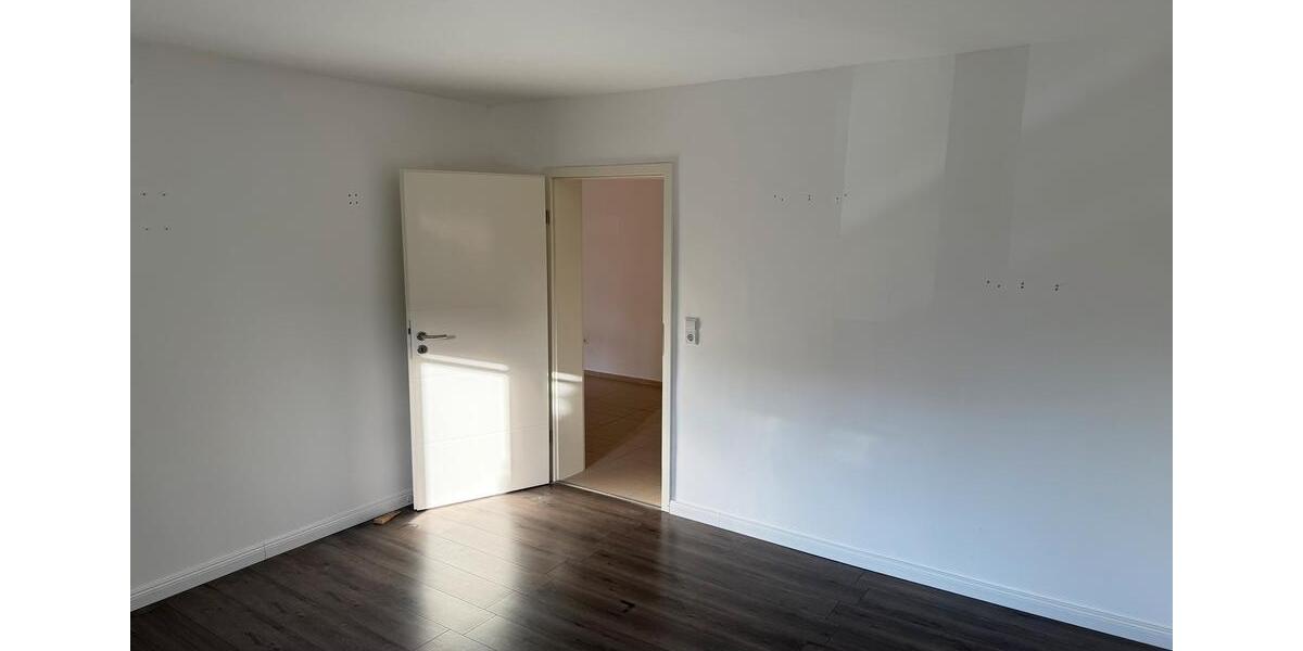 Erdgeschoßwohnung Allendorf (Eder) - 3 Zimmer, 100 m&sup2;, 750&euro; | Angebot:26416311