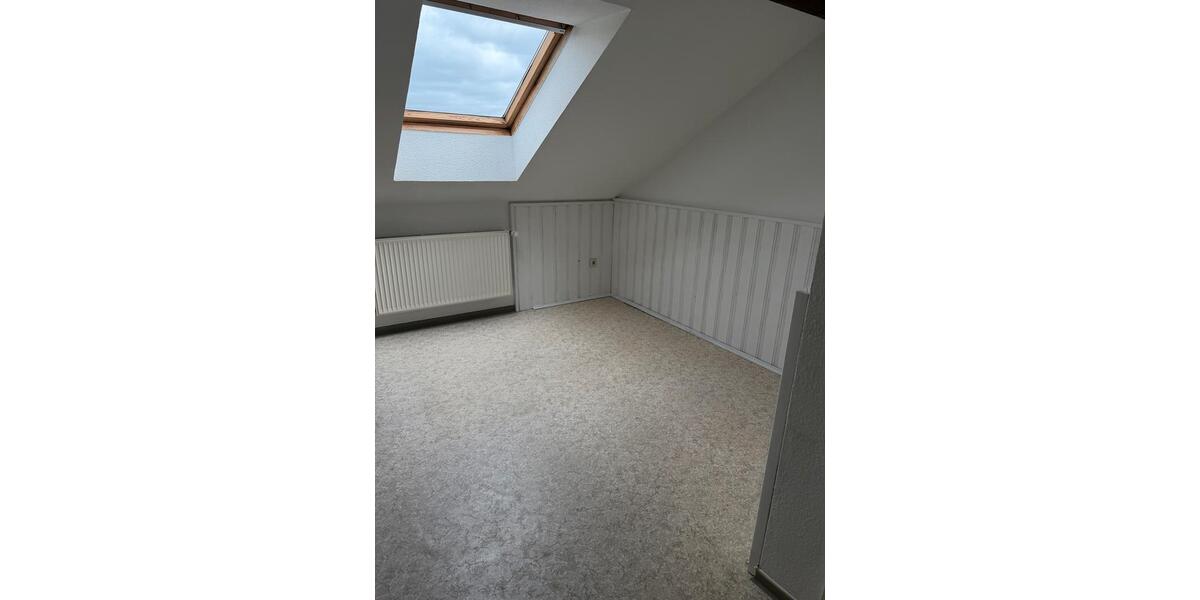Dachgeschoßwohnung Stendal - 3 Zimmer, 69 m&sup2;, 550&euro; | Angebot:26067825