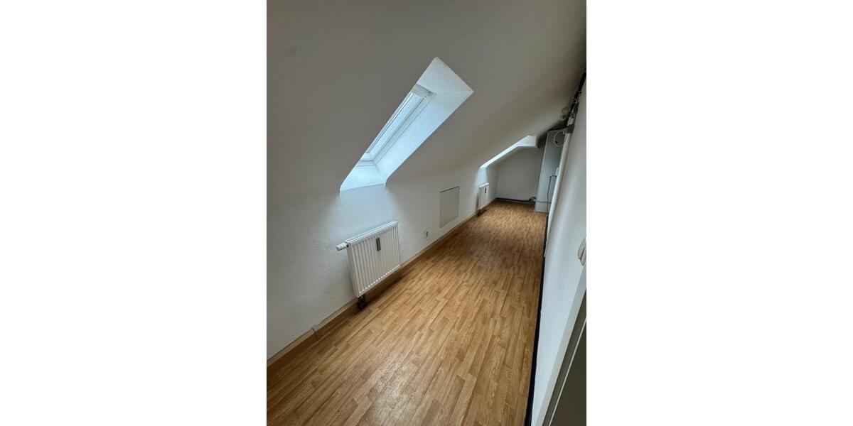 Dachgeschoßwohnung Lohr am Main - 2.5 Zimmer, 70 m&sup2;, 700&euro; | Angebot:25755375