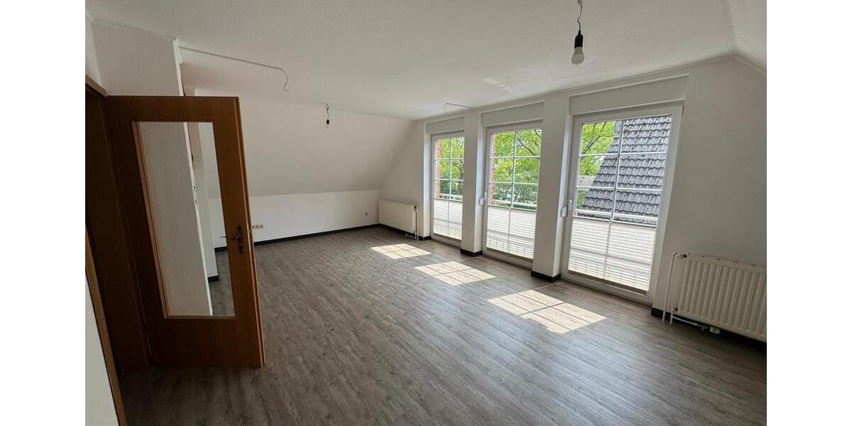 Dachgeschoßwohnung Harsefeld - 3 Zimmer, 80 m&sup2;, 850&euro; | Angebot:26521189