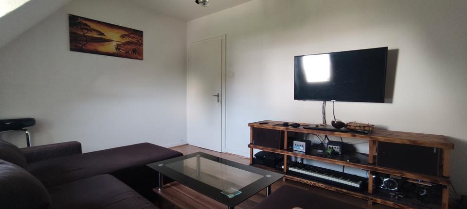 Dachgeschoßwohnung Siegen Kaan-Marienborn - 1 Zimmer, 13 m&sup2;, 190&euro; | Angebot:25918033