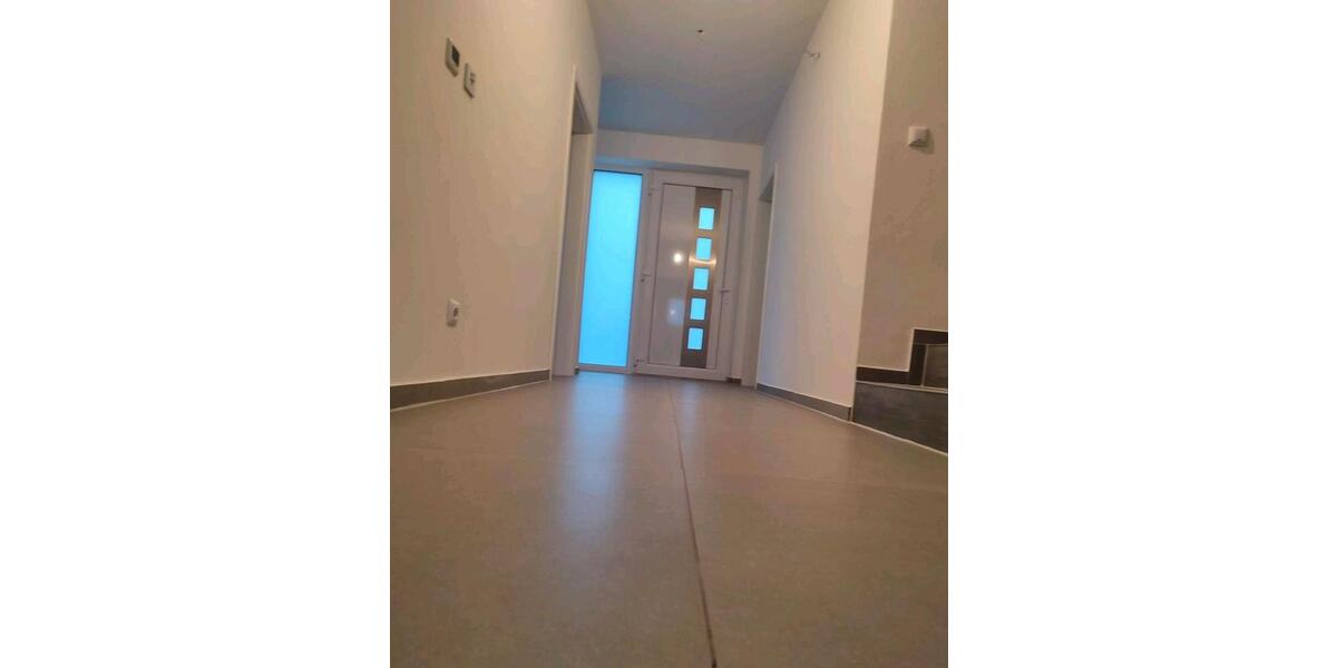 Doppelhaushälfte Bergen - 6 Zimmer, 154 m&sup2;, 1.400&euro; | Angebot:26563415